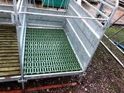 CALF PEN SUPPORT BAR