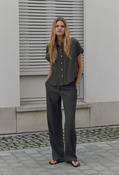Fasinga Loose shirt blouse with crinkle structure, Olive / 34 image