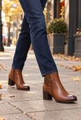 Suzy Ankle Boot, Tan / 37