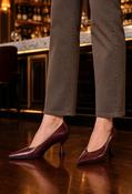 Curved Court Heel, Wine / 39 image