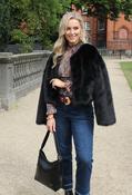 Cropped Faux Fur Jacket - Black / F/S image
