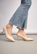 Curved Court Heel - Beige / 40 image