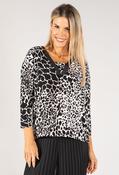 Giraffe Print Fine Knit Top - Black/White / 10