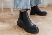 Chelsea Boot - Black / 37 image