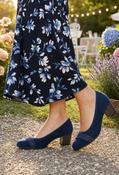 Diamante Block Heel - Navy / 41 image
