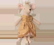 Princess Mouse Big Sister in Castle