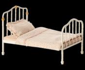 Maileg Vintage Bed Off White Double image