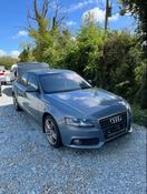 Breaking Audi A4 B8 2.0tdi 2010 cagb Ilm lx5x