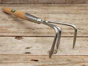 Greenman Cultivator With Ash Wood Handle