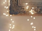 Snowberry Christmas Lights (White)