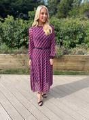 Lilian Dress Burgundy image