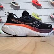Men’s Saucony Hurricane 25