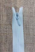 Nylon dress and skirt zips: blues and purples - baby blue (YKK) / 16"(40cm)