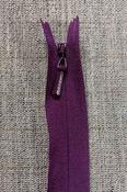 Concealed/invisible zips: pinks/reds - Damson (YKK) / 22" (56cm)