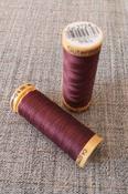 Gutermann Cotton Thread #2724 (plum) image