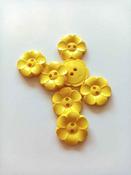 Chunky flower shape buttons (22mm) - Yellow image