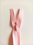 Concealed/invisible zips: pinks/reds - Baby Pink / 22" (56cm) image