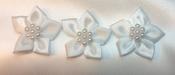 BZ Flower With Pearl Detail