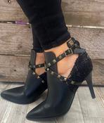Menbur - black studded boot image