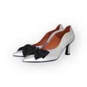 Marian silver shimmer court with bow
