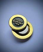 An Fáinne - Gold Fáinne badge with magnetic back image