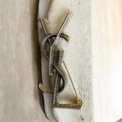 Alex brooch image