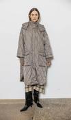 LIGHTWEIGHT THERMO QUILTED LONG COAT, ROCK image