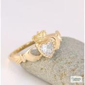 Ladies 9kt Yellow Gold Cubic Zirconia Claddagh Ring image