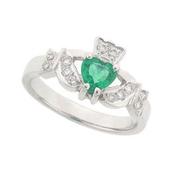 The Kinvara Claddagh Ring in 18kt White Gold &amp; Emerald image