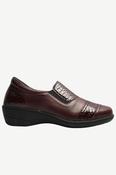 SOFTMODE Women's Erin Slip-On Shoes - Burgundy image
