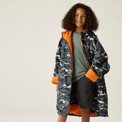REGATTA Kids Waterproof Changing Robe - Black Camo