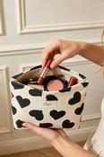 COPE CLOTHING Heart Print Velvet Makeup Bag - Black image