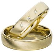 Yellow Gold Wedding Ring with Silk Matt Finish image