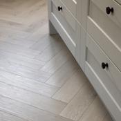 Albany Oak SPC Vinyl Herringbone Uni-Clic Flooring 60x12.5cm image