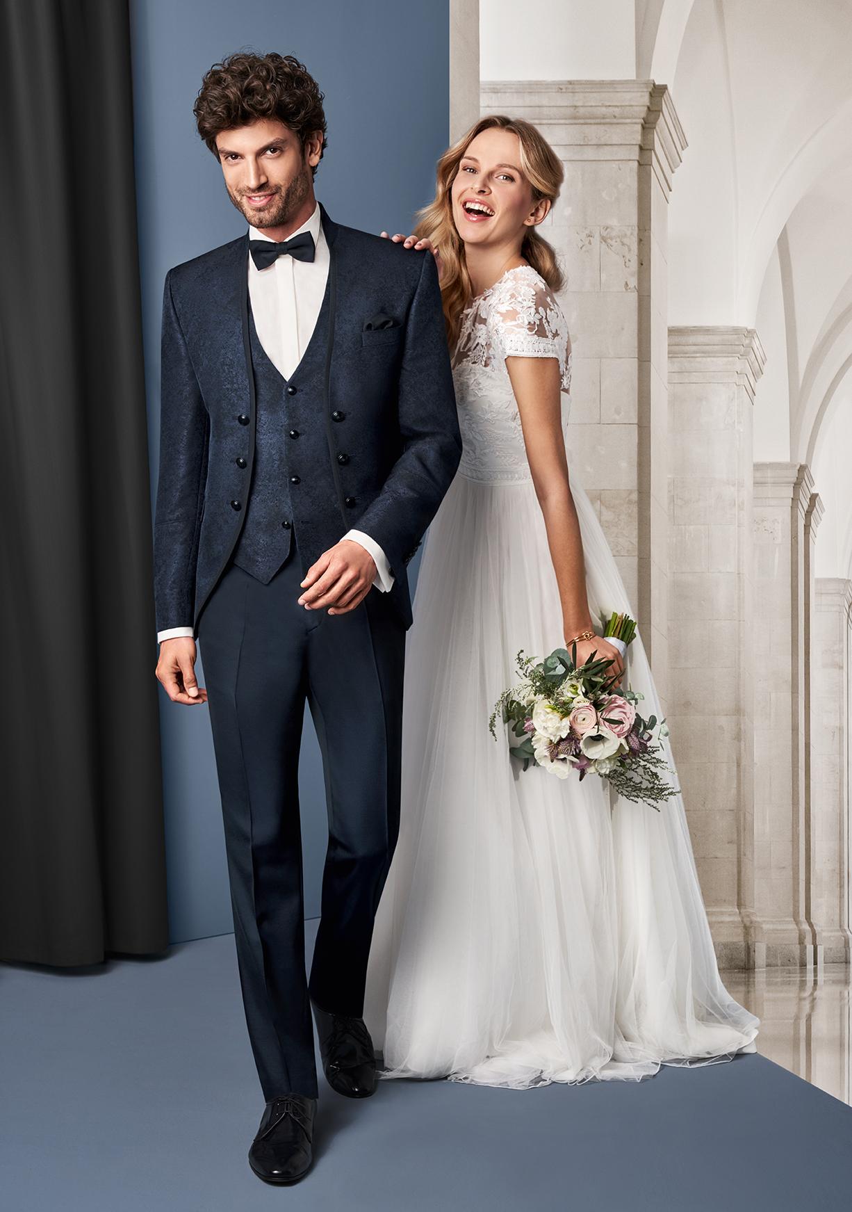 Midnight blue hot sale wedding suit