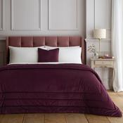 Melanie Bedspread in Berry 150 x 220cm image