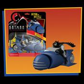 Batman The Animated Series 5 Points Batman and Batcycle Mezco image