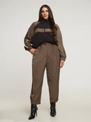 Mat Trousers in Taupe