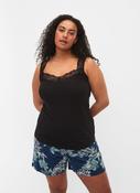 Zizzi Cassie Vest in Black image
